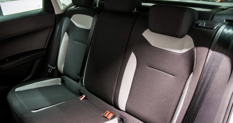 Seat Ateca cena 89900 przebieg: 6000, rok produkcji 2020 z Łęknica małe 352